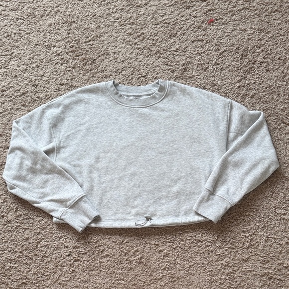 No Boundaries Sweaters - 2. | No Boundaries | Cropped Heather Gray Crewneck Sweatshirt | L